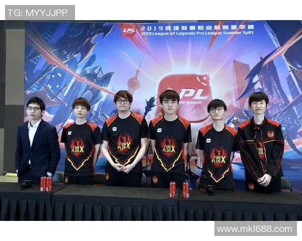 FPX在英雄联盟赛季中创造新高节奏引发热议各队表现分析 FPX在英雄联盟赛季中创造新高节奏引发热议各队表现分析